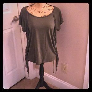 Medium green fringe t-shirt